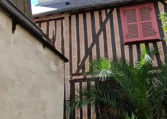 Chez Leo - Rue De La Scellerie * トゥール