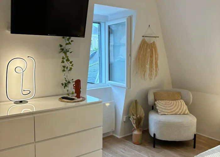 Chez Leo - Rue De La Scellerie Апартаменты Тур