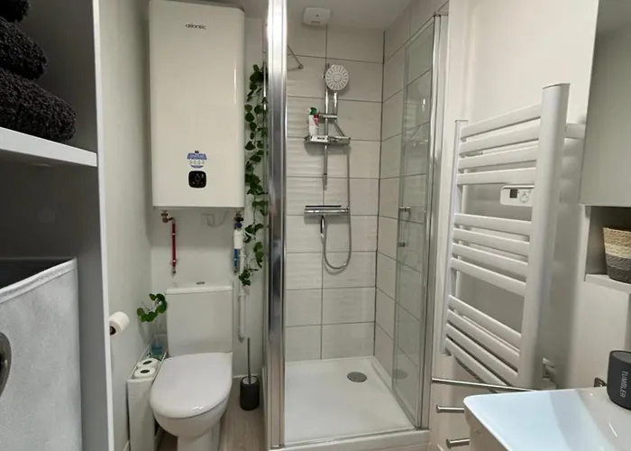 Chez Leo - Rue De La Scellerie トゥール