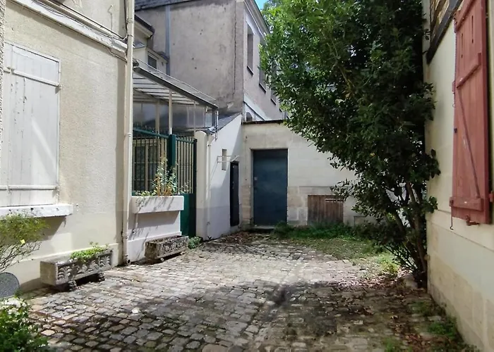 Chez Leo - Rue De La Scellerie Апартаменты *