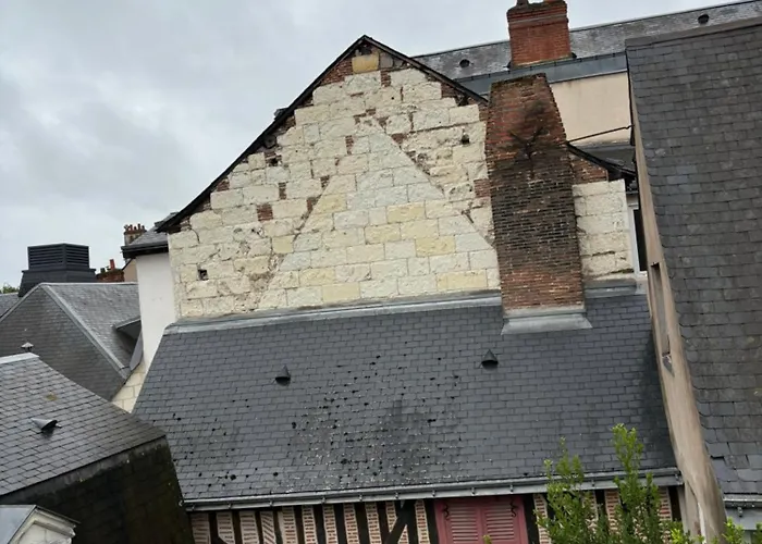 Chez Leo - Rue De La Scellerie Тур